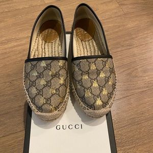Gucci GG SUPREME Bee espadrilles